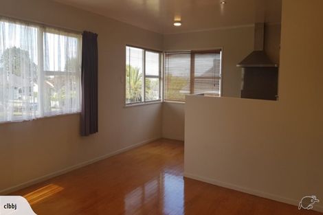 Photo of property in 45 Divich Avenue, Te Atatu South, Auckland, 0610