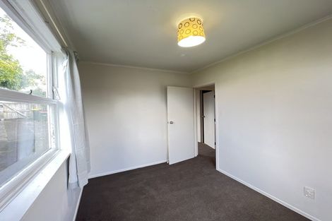Photo of property in 25 Marewa Street, Te Atatu South, Auckland, 0610