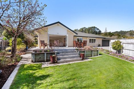Photo of property in 28 Manuka Street, Stokes Valley, Lower Hutt, 5019