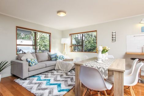 Photo of property in 3/427 Don Buck Road, Massey, Auckland, 0614