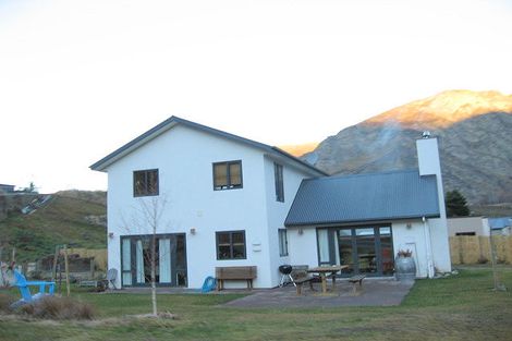Photo of property in 3 Redfern Terrace, Arthurs Point, Queenstown, 9371