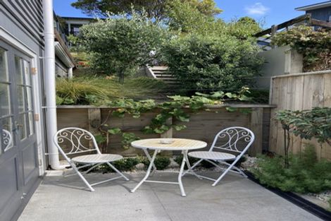 Photo of property in 339c Devon Street West, New Plymouth, 4310