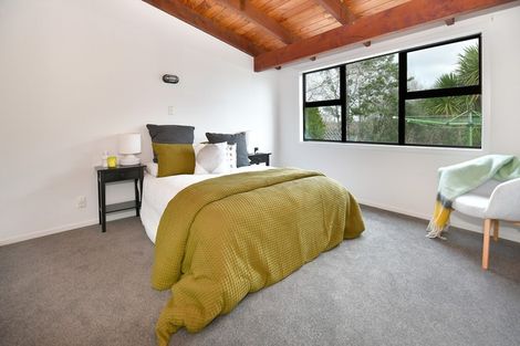 Photo of property in 159 Whangaparaoa Road, Red Beach, 0932