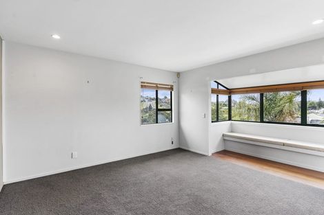 Photo of property in 4a Holiday Road, Stanmore Bay, Whangaparaoa, 0932