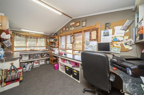 Photo of property in 81 Collins Street, Hawera, 4610