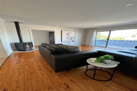 Photo of property in 3 Salas Place, Howick, Auckland, 2010