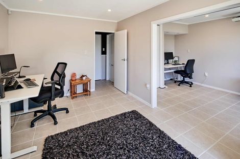 Photo of property in 6 Spinnaker Drive, Whitby, Porirua, 5024