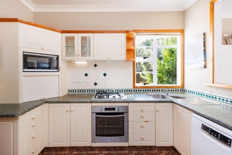 Photo of property in 25 Ake Ake Avenue, Hokowhitu, Palmerston North, 4410