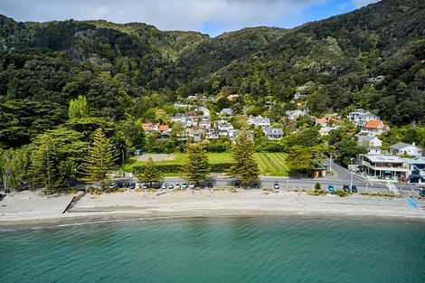 Photo of property in 5 Tui Road, Days Bay, Lower Hutt, 5013