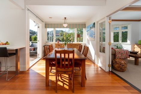 Photo of property in 184 Wadestown Road, Wadestown, Wellington, 6012