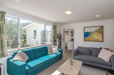 Photo of property in 8 Te Miti Street, Paekakariki, 5034