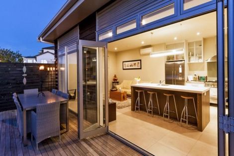 Photo of property in 70 Oakway Drive, Schnapper Rock, Auckland, 0632