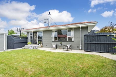 Photo of property in 3 Douglas Street, Rangiora, 7400