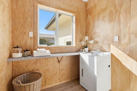 Photo of property in 23 Crombie Street, Gore, 9710