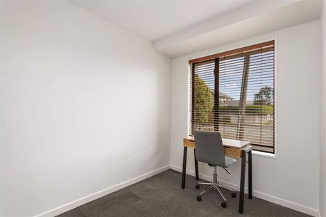 Photo of property in 1/12 Gleneagles Terrace, Ilam, Christchurch, 8053