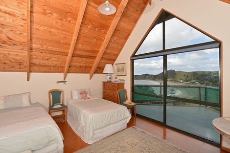 Photo of property in 3 Kaone Point Road, Matapouri, Whangarei, 0173