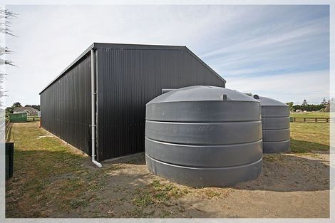 Photo of property in 10 Ripa Street, Tangimoana, 4822