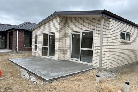 Photo of property in 21 Waruhia Crescent, Rototuna North, 3281