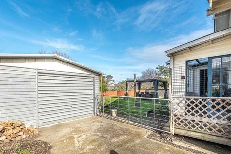 Photo of property in 17 Kawatiri Avenue, Gonville, Whanganui, 4501