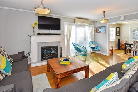 Photo of property in 1 Tington Avenue, Wattle Downs, Auckland, 2103