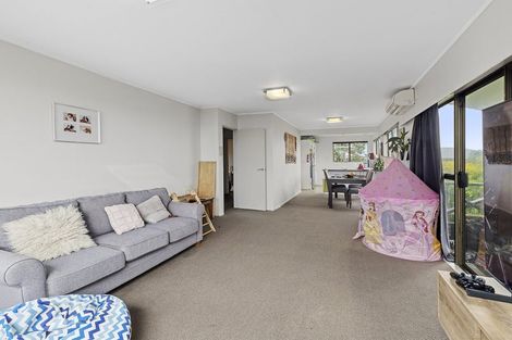 Photo of property in 64 Cypress Drive, Maungaraki, Lower Hutt, 5010