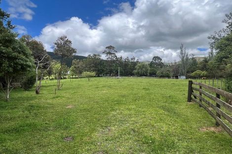 Photo of property in 390 Scotts Road, Linton, Palmerston North, 4472