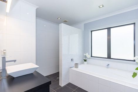 Photo of property in 15 Naomi Place, Cambridge, 3434