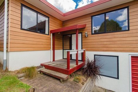 Photo of property in 33 Tawavale Street, Pukehangi, Rotorua, 3015