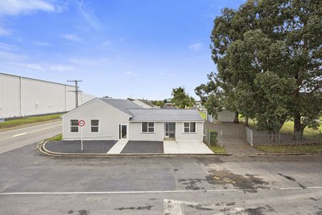 Photo of property in 205 Dukes Road North, Mosgiel, 9092