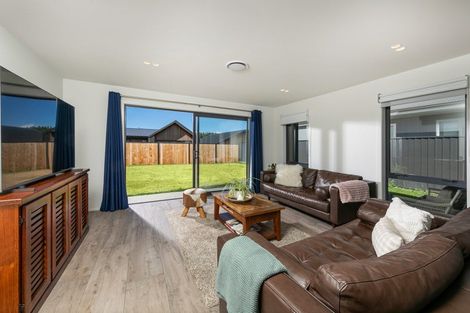 Photo of property in 53 Longview Drive, Lake Hawea, 9382