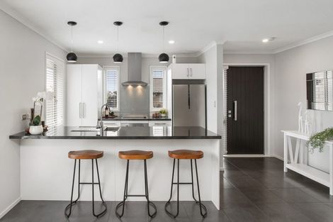 Photo of property in 33 Bradwell Crescent, Halswell, Christchurch, 8025