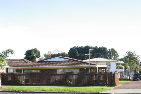 Photo of property in 2/55 Great South Road, Manurewa, Auckland, 2102