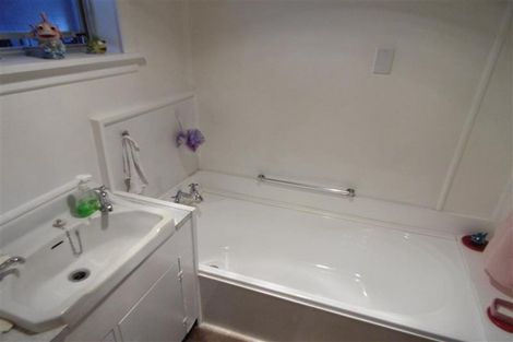 Photo of property in 42b Sackville Street, Fitzroy, New Plymouth, 4312