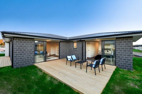 Photo of property in 11 Kimbolton Street, Rototuna North, Hamilton, 3210