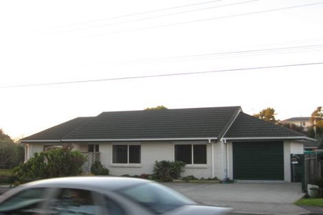 Photo of property in 2 Kiwi Road, Raumati Beach, Paraparaumu, 5032