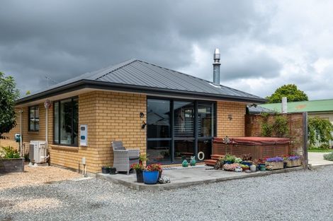 Photo of property in 14a Graham Street, Tinwald, Ashburton, 7700