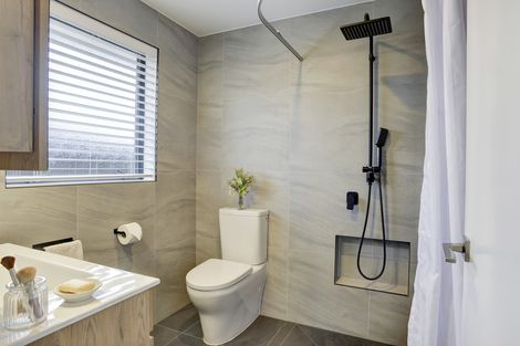 Photo of property in 72 Feist Street, Carterton, 5713