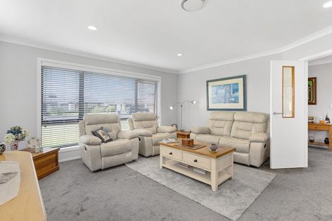 Photo of property in 13 Feist Street, Carterton, 5713