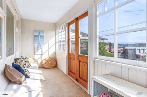 Photo of property in 30 Steyne Avenue, Plimmerton, Porirua, 5026