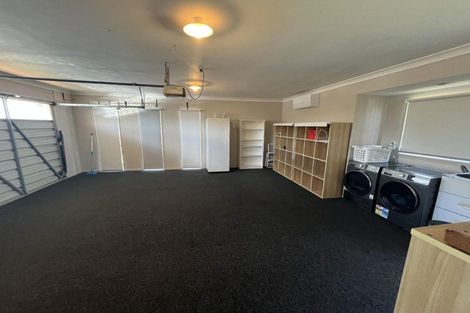 Photo of property in 384 Mangorei Road, Merrilands, New Plymouth, 4312