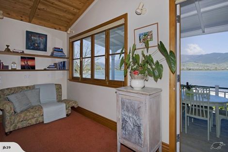 Photo of property in 87 Point Road, Monaco, Nelson, 7011