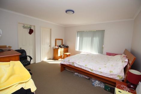 Photo of property in 13 Meridian Court, Oteha, Auckland, 0632