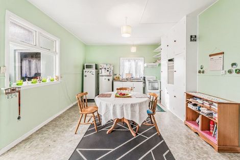 Photo of property in 85 High Street, Leeston, 7632