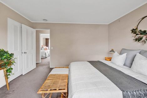 Photo of property in 362 Mangorei Road, Merrilands, New Plymouth, 4312