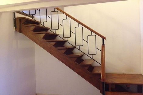 Photo of property in 2/34 Topliss Drive, Northcross, Auckland, 0632