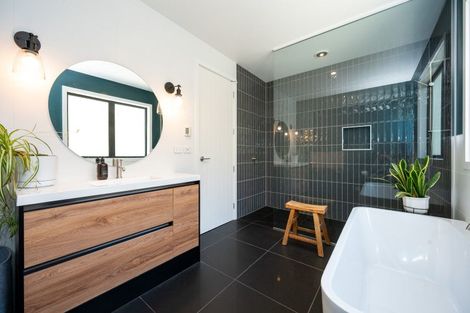 Photo of property in 20 Quarry Ridge, Poraiti, Napier, 4182