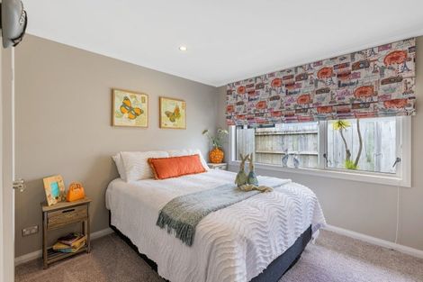 Photo of property in 11 Monaco Grove, Fitzherbert, Palmerston North, 4410