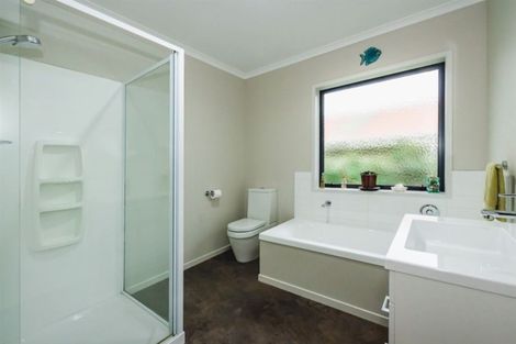 Photo of property in 126b Matatua Road, Raumati Beach, Paraparaumu, 5032