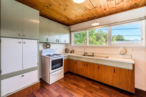 Photo of property in 4 Rimu Street, Waikanae, 5036