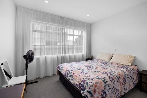 Photo of property in 3 Sackville Street, Fitzroy, New Plymouth, 4312